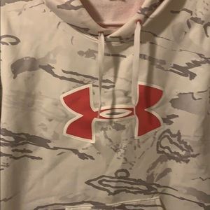 💜 Women’s Under Armour Hoodie